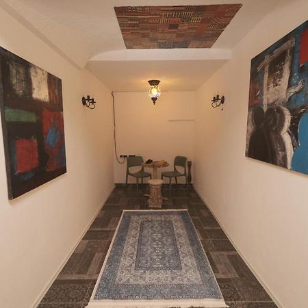 Hostel Dera Pristina Kültér fotó