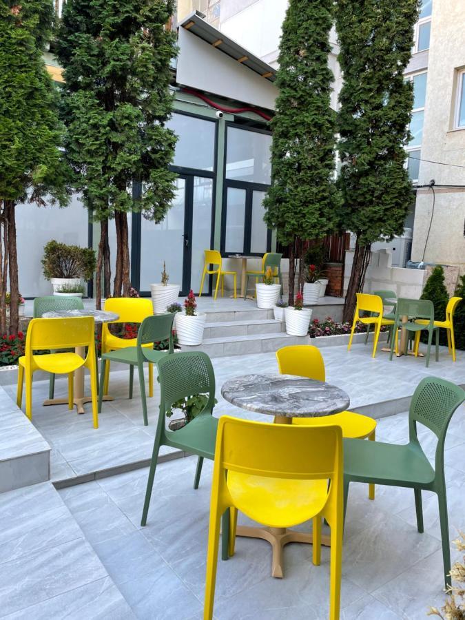 Hostel Dera Pristina Kültér fotó